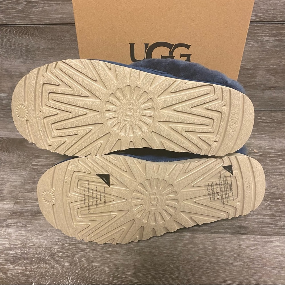 UGG | Cluggette Suede Sheepskin Lined Slippers In Ocean Blue NEW - Picture 7 of 13
